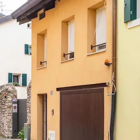 Terratetto In Centro + Parcheggio Apartment